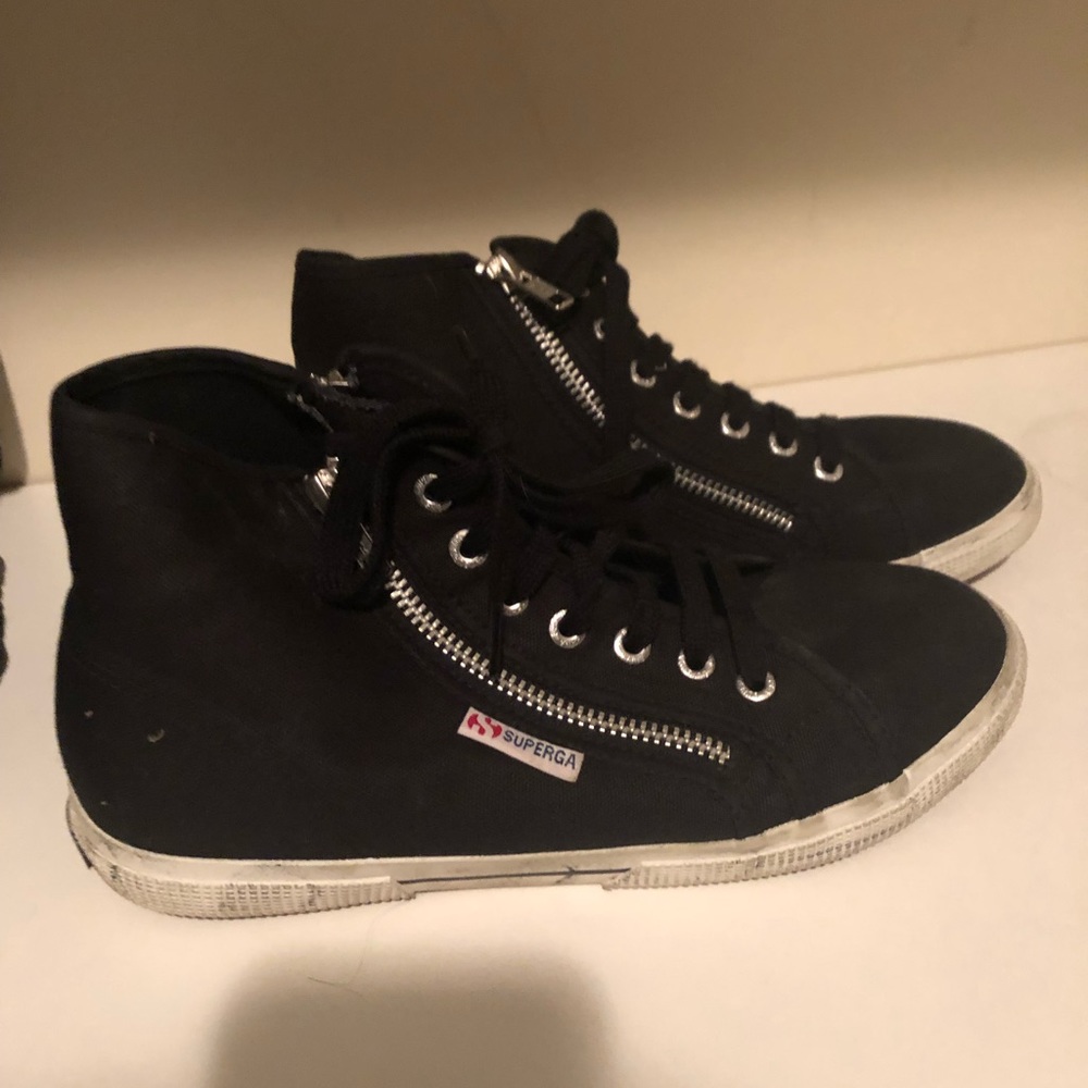 Women’s superga high top 8 1/2